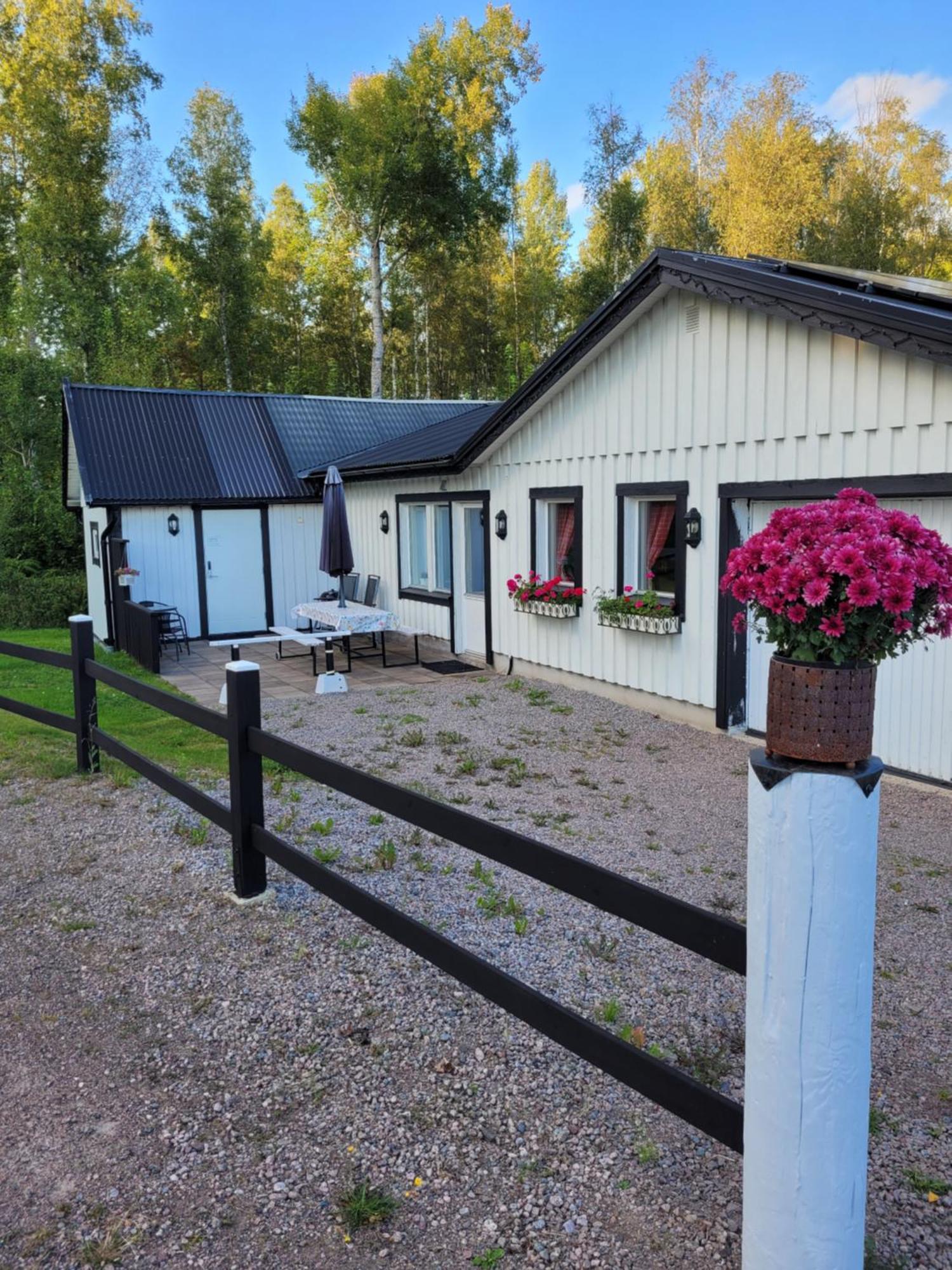 Karlstorp 4 km från Vimmerby Exteriör bild